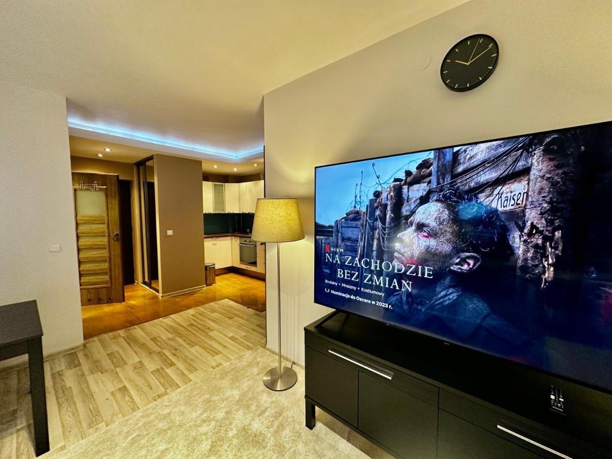Decor 3 Metro Fast Wifi 1Gbs 80'Tv Hbo Disney Appletv Warszawa Exteriör bild