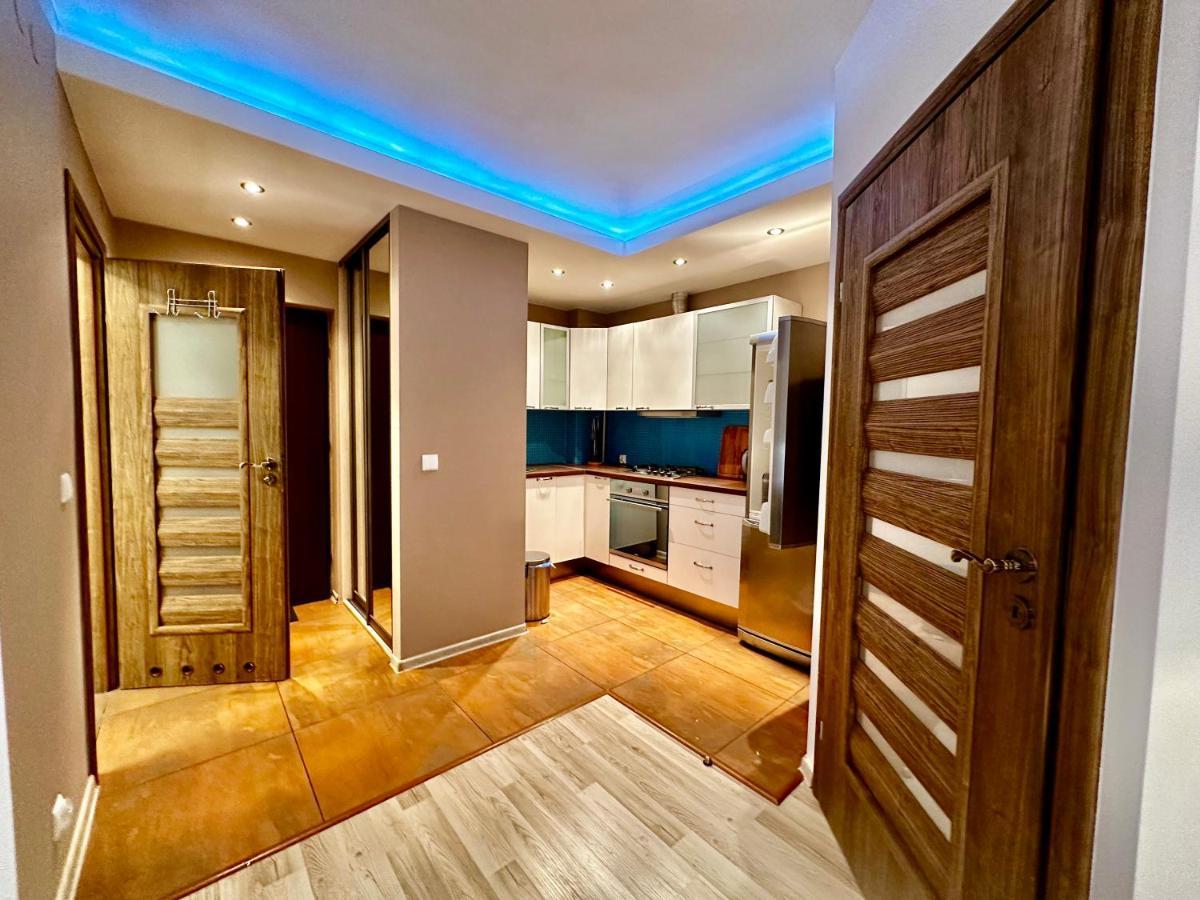 Decor 3 Metro Fast Wifi 1Gbs 80'Tv Hbo Disney Appletv Warszawa Exteriör bild