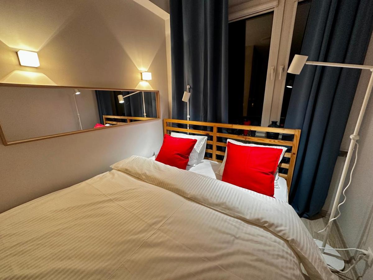 Decor 3 Metro Fast Wifi 1Gbs 80'Tv Hbo Disney Appletv Warszawa Exteriör bild