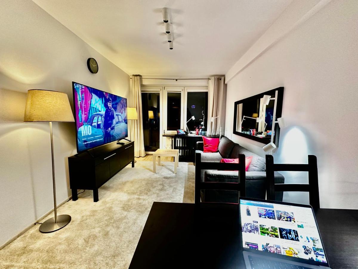 Decor 3 Metro Fast Wifi 1Gbs 80'Tv Hbo Disney Appletv Warszawa Exteriör bild