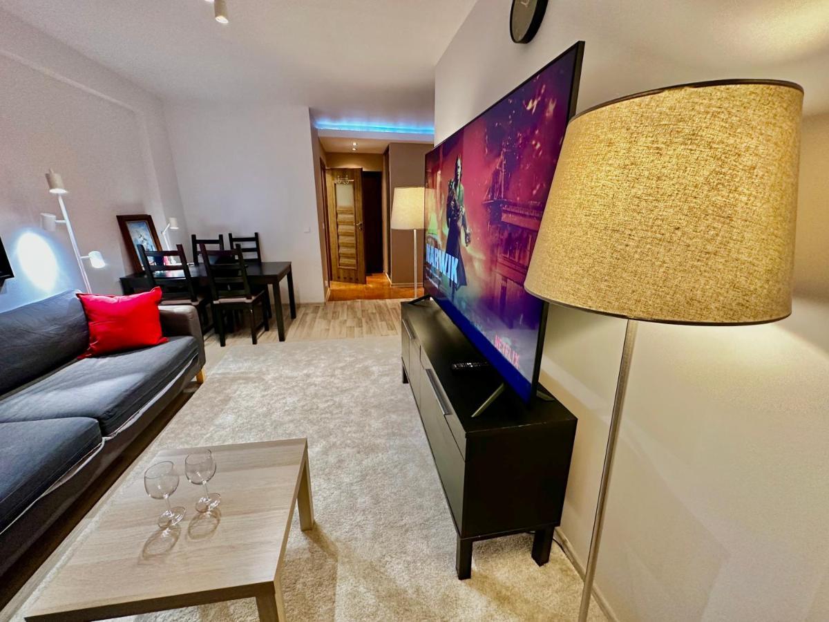 Decor 3 Metro Fast Wifi 1Gbs 80'Tv Hbo Disney Appletv Warszawa Exteriör bild